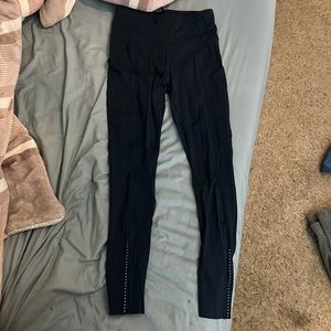 Navy LuluLemon Leggings with pockets and drawstring Size 4